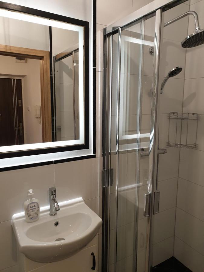 Ferienwohnung Kobi Kielce Exterior foto
