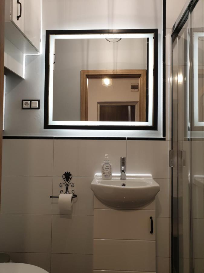 Ferienwohnung Kobi Kielce Exterior foto